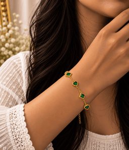 Emerald Amour Bracelet thumbnail 2