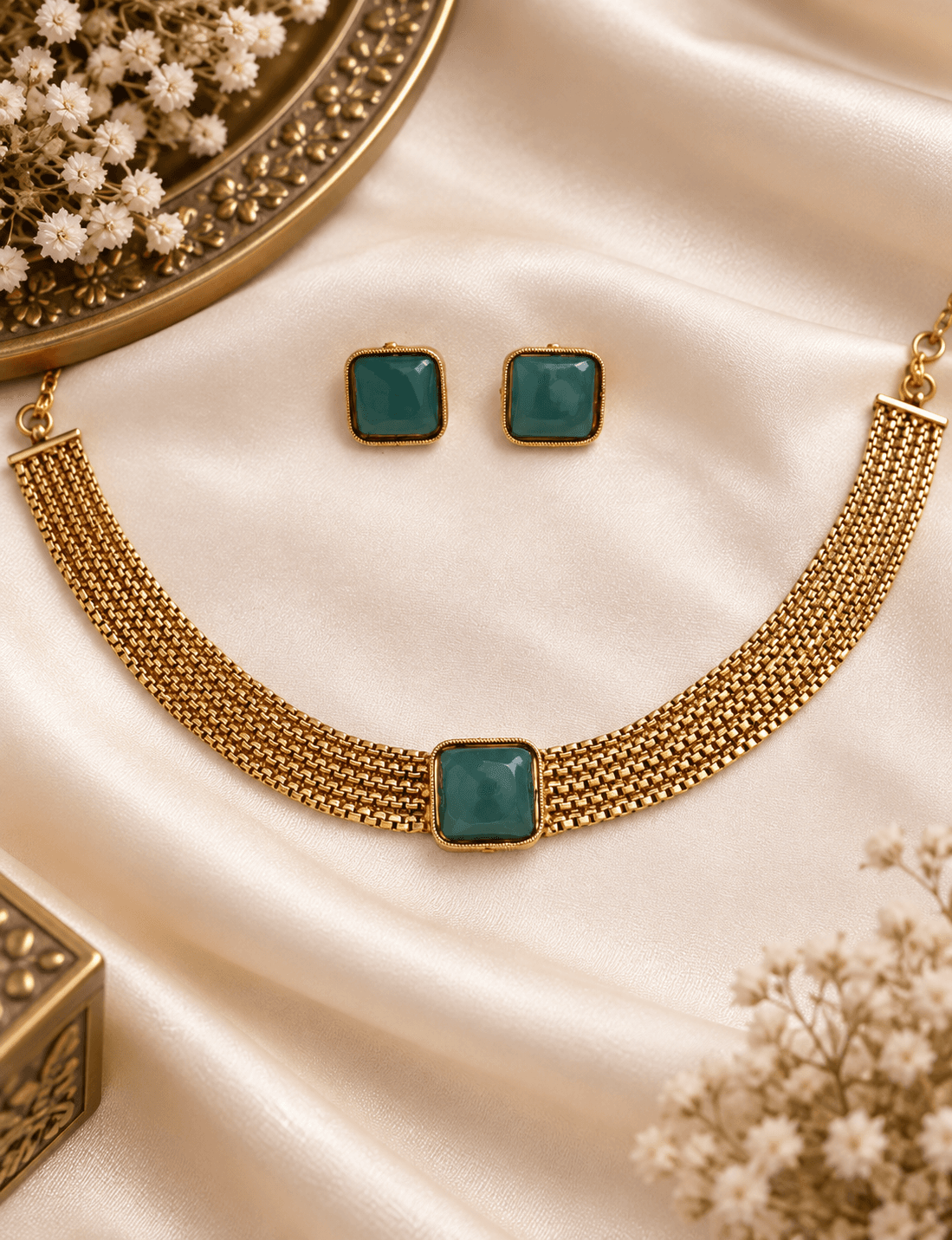 Emerald Grace Choker Set