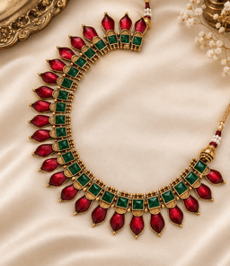 Aaradhya Red & Green Heritage Necklace thumbnail 1