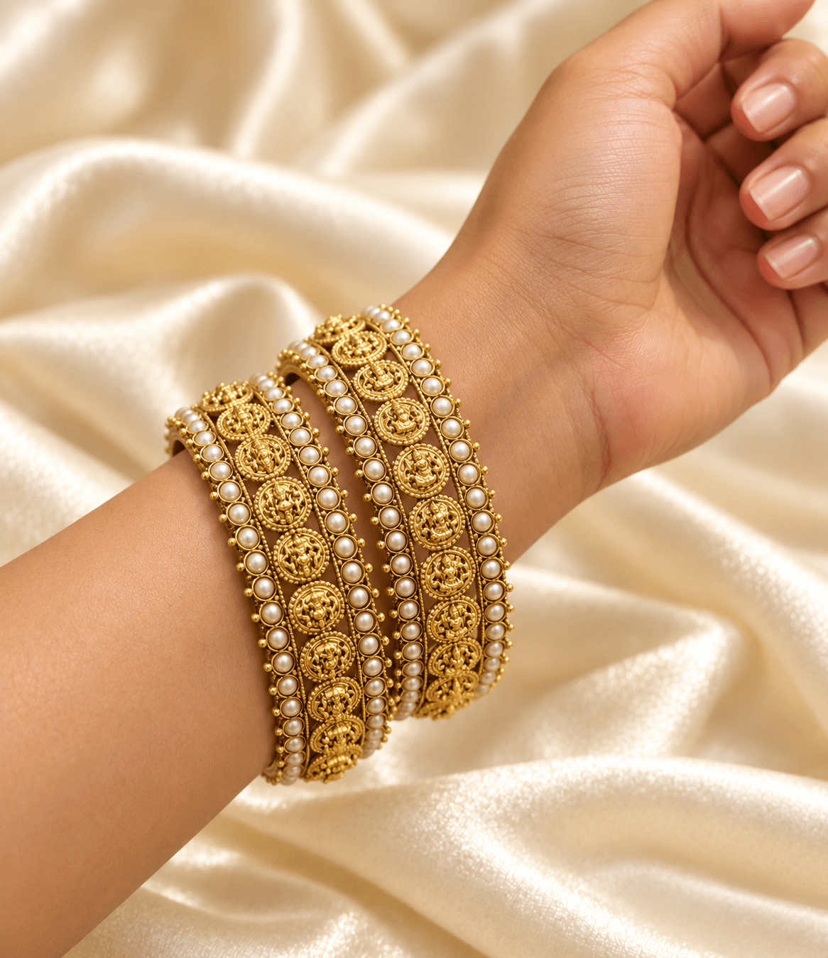 Varnika Heritage Bangles view 2