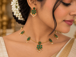 Mayura Necklace Set thumbnail 2