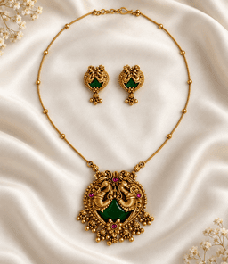 Mayurika Green Peacock Necklace Set thumbnail 1